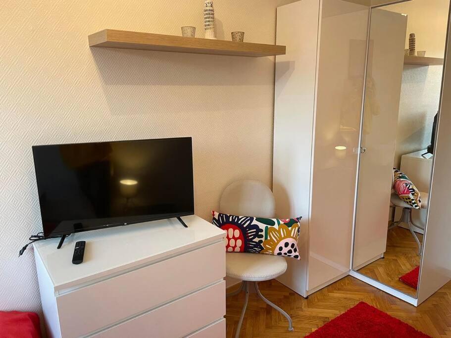 Apartament Pod Pawiem Olsztyn  Buitenkant foto
